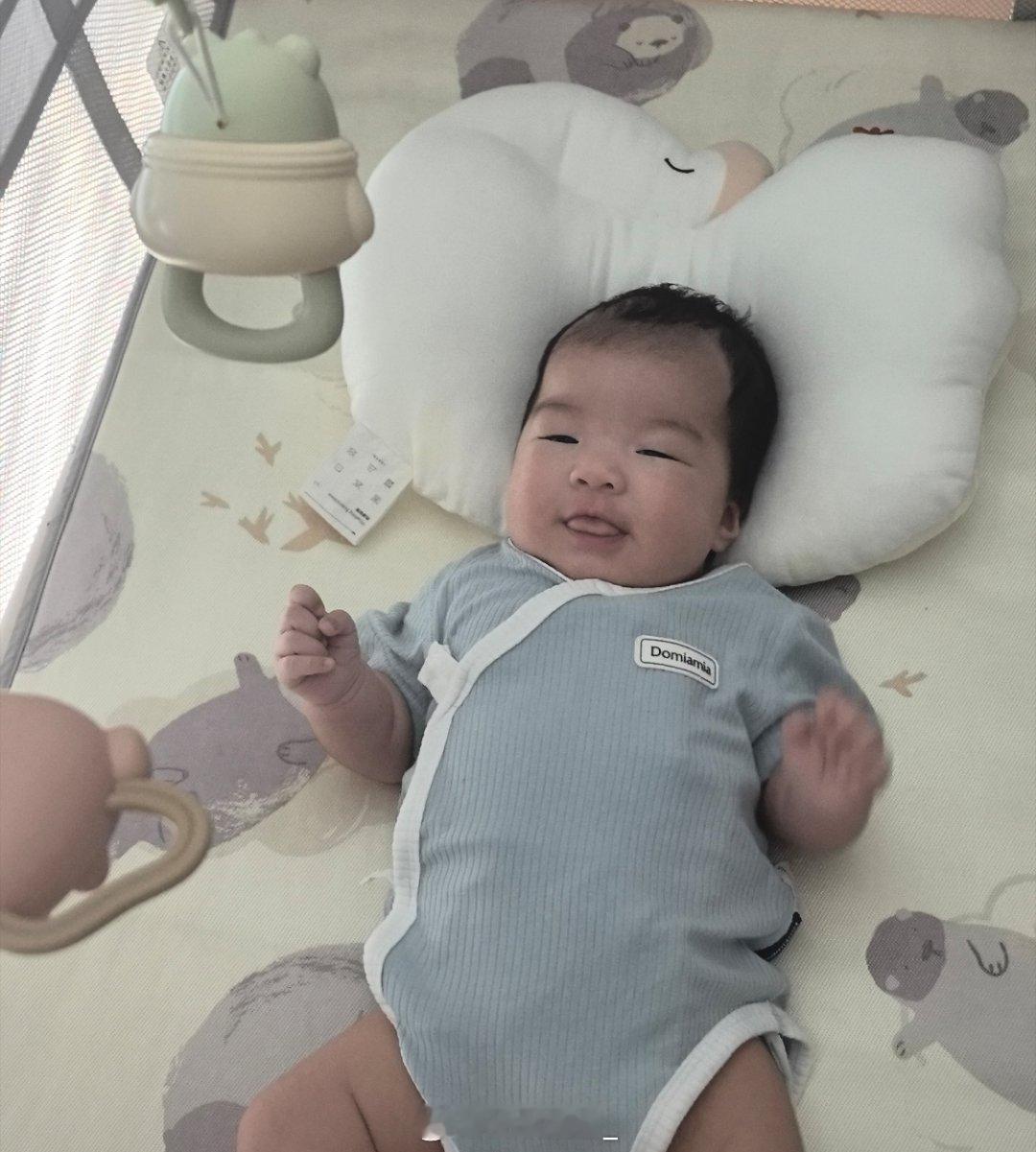 生了个vivo宝宝
充电俩分钟 通话俩小时[老师好] ​