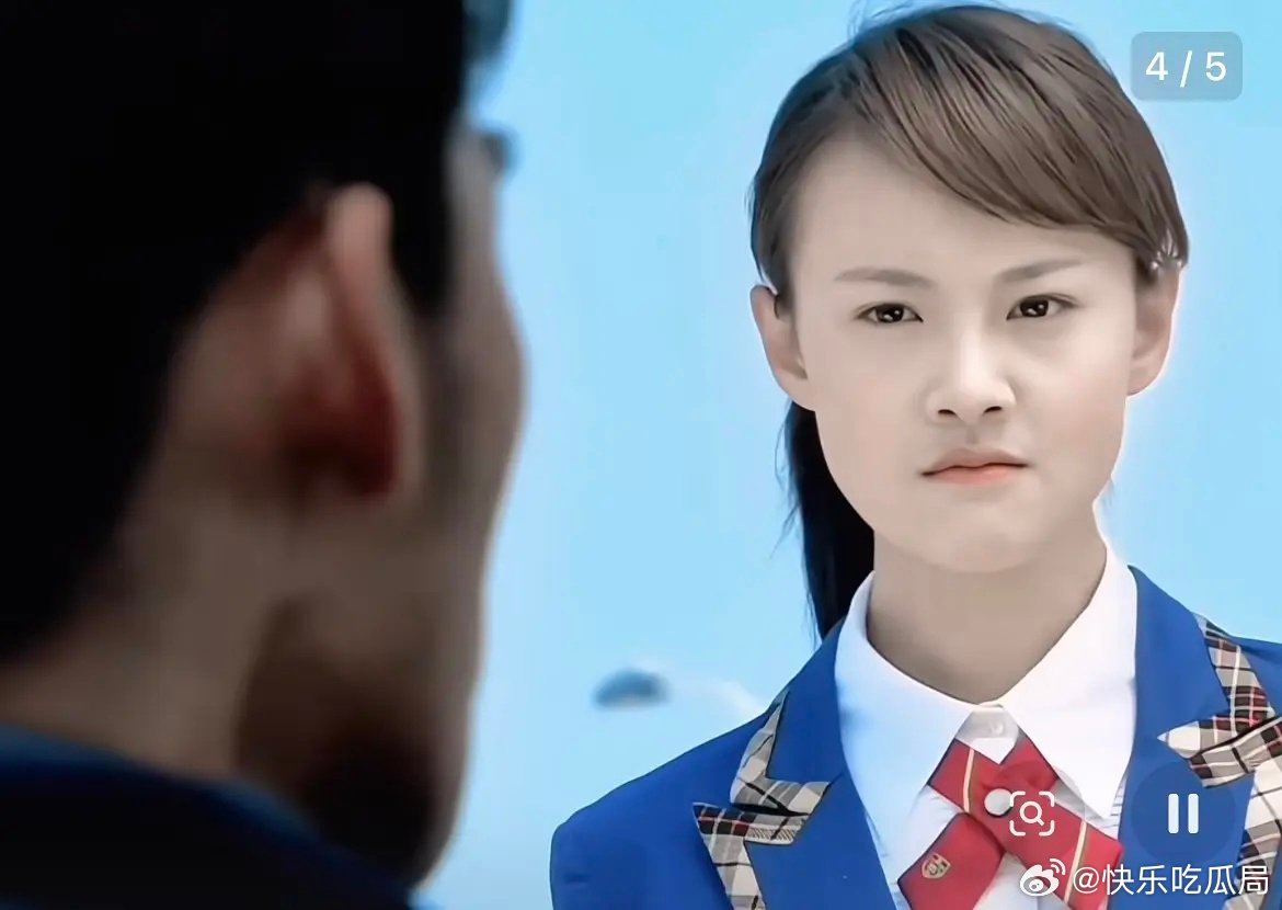 她最漂亮的应该是和jbr演的那部 那时候已经整了 ​