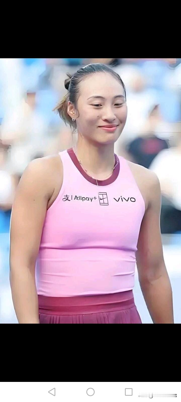 大战美网公开赛    郑钦文对决凯斯
今天（9月5日）夜间不早于23:00，2026美网公开赛正赛第三轮，郑钦文将迎战麦迪逊·凯斯。
赛会22号种子选手凯斯占据美国本土优势，考验郑钦文的时候到了！
CCTV5+体育频道现场直播本场比赛。
球迷朋友们千万不要错过精彩赛事噢。