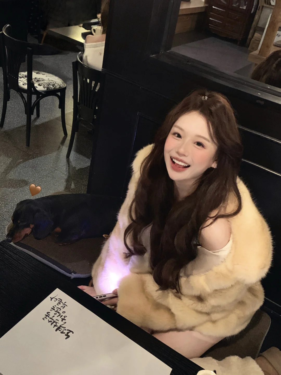 小狗陪我吃饭囖🍛•ᴗ•🥄.ᐟ.ᐟ