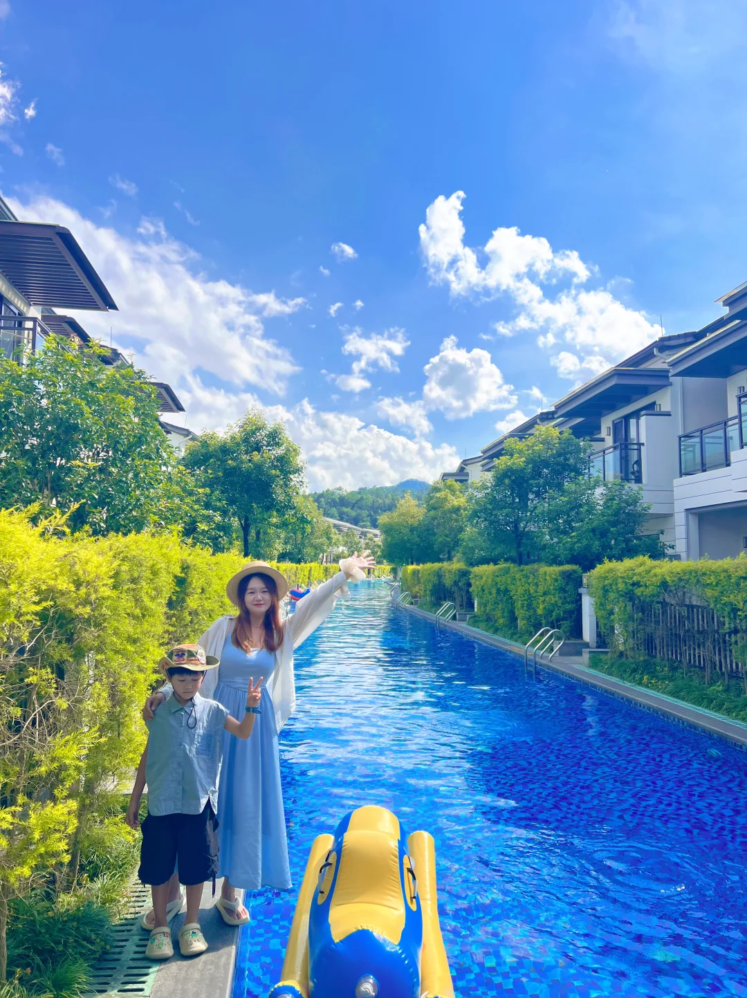 一开门就能跳进水里玩！住这房还能好好睡吗…