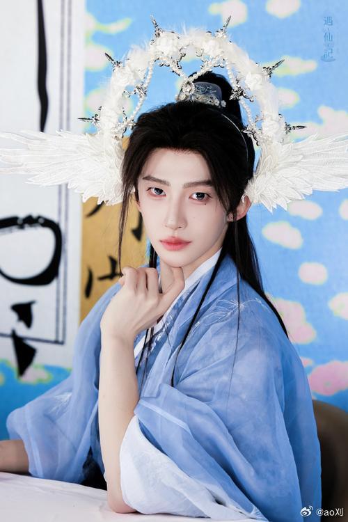 #刘宇国风美少年# ly#刘宇# ly
东方美学在他身上有了具象的画面。从古典舞到现代融合，每一步都是热爱与坚持

刘宇  ​
