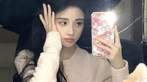 #鞠婧祎[超话]# 看着你从苹果14到苹果17你何尝没有接收到外界的恶意.心疼你。 ​