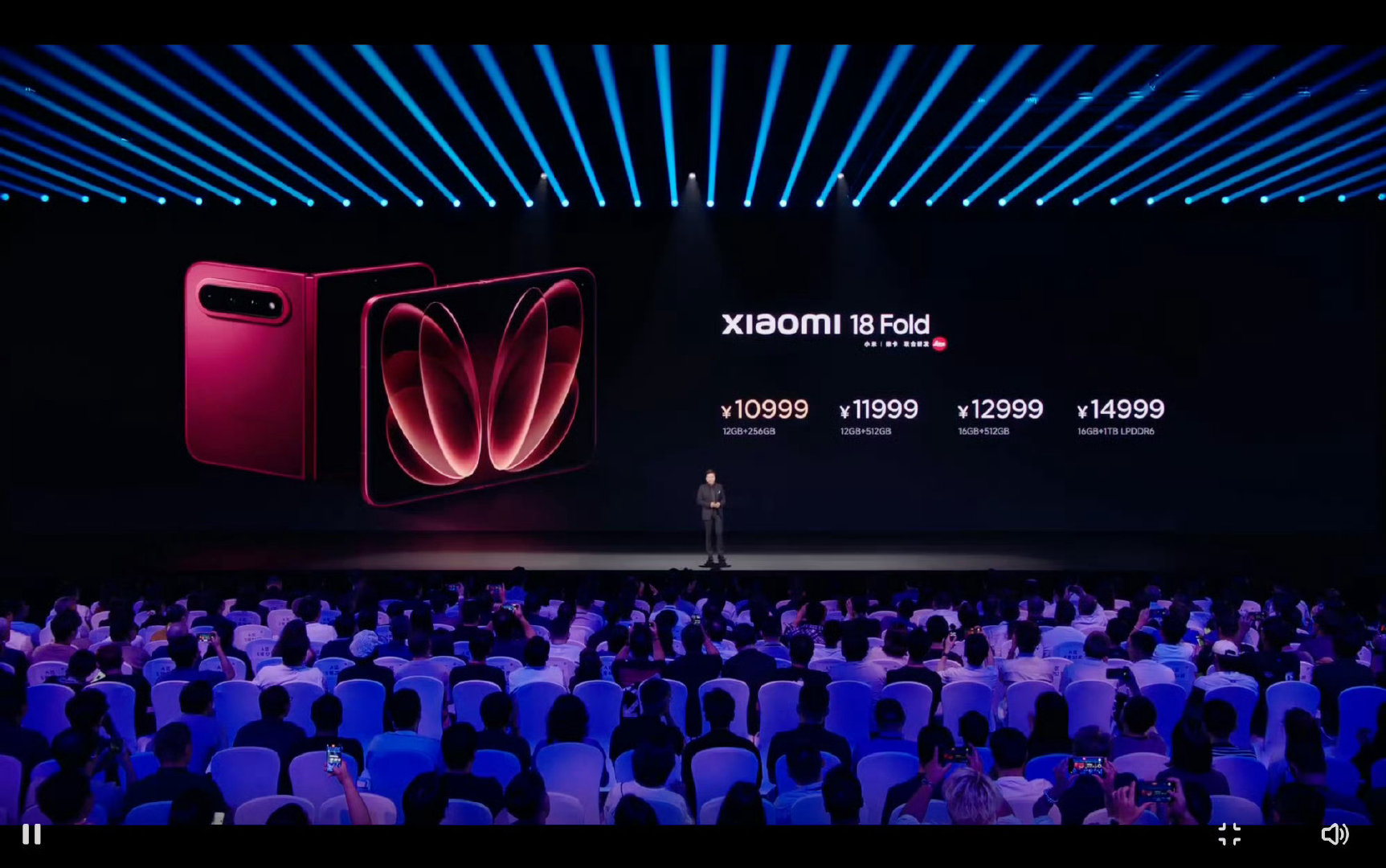 #小米18 Fold# 首发搭载玄戒O3
黑色 红色 白色
12GB+256GB:10999元
12GB+512GB:11999元
16GB+512GB:12999元
16GB+1TB:14999元
陶瓷特别版16+1TB:15999元

#小米18Fold价格# ​