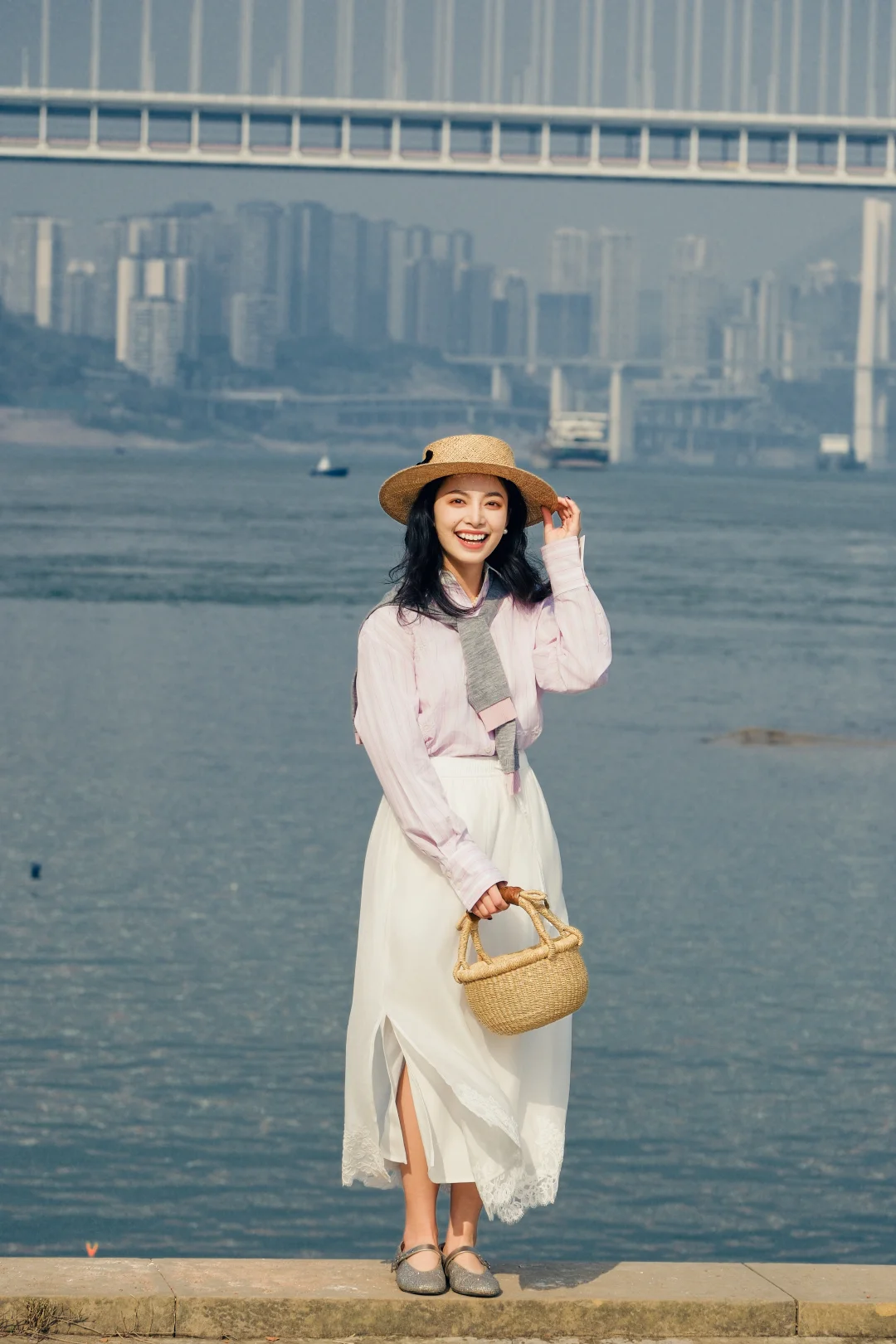 太阳一出来，重庆就可以看海了！