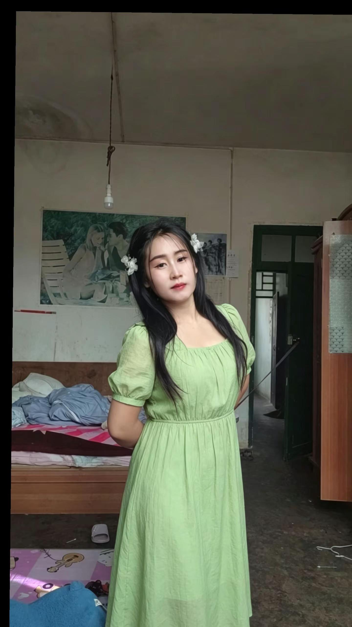 十年前的穿搭风格 张凌赫拆透小飞碟 矮个子微胖女生 肉肉姑娘的居家穿搭