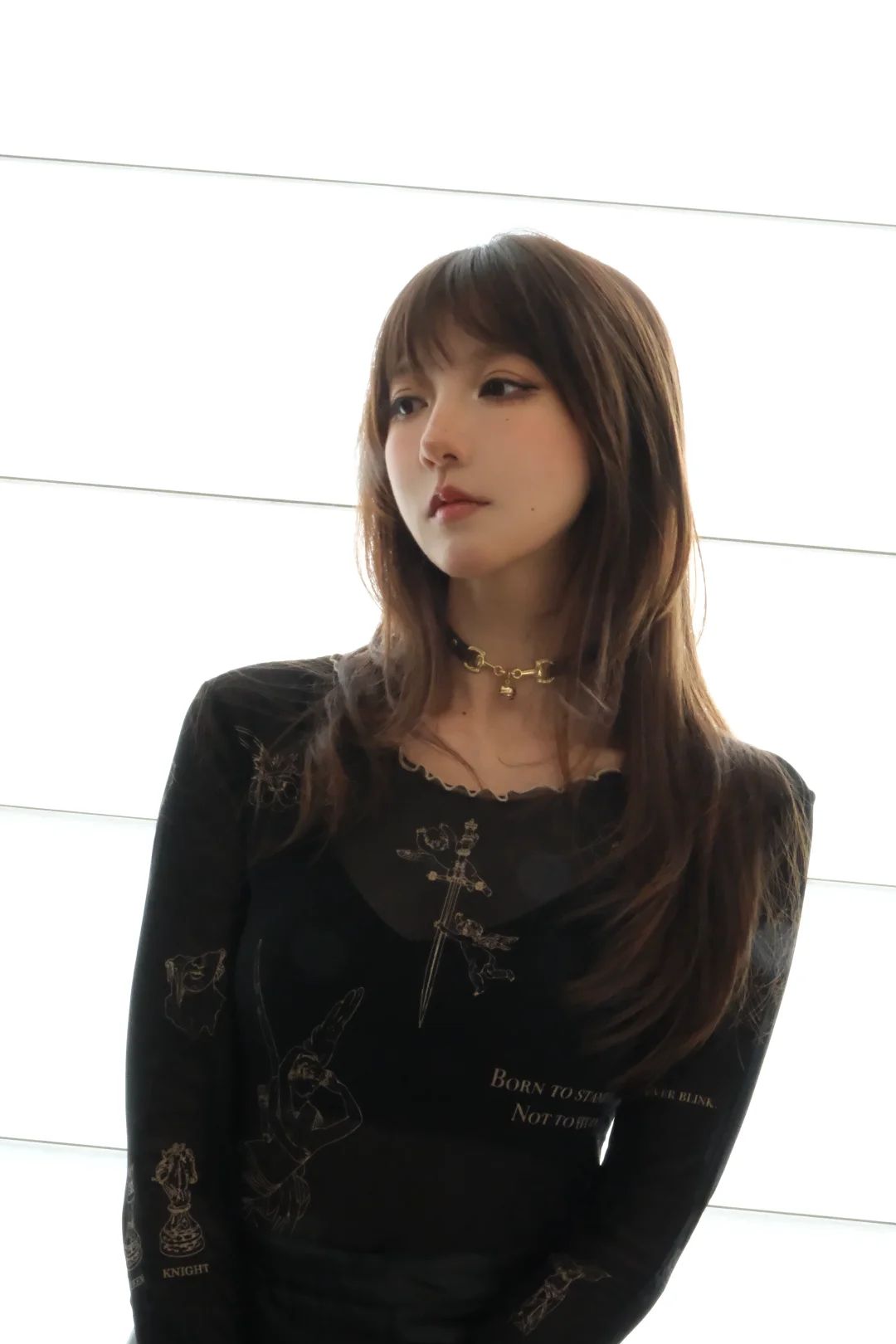 看吧 你的眼神已经开始动摇