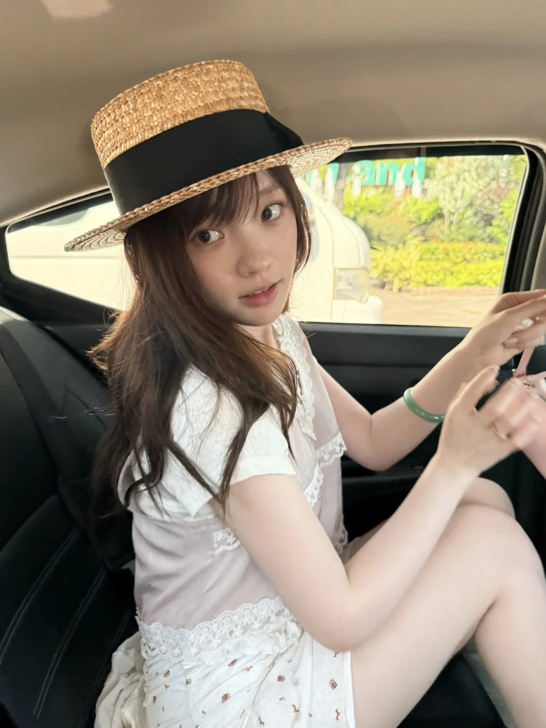 👒