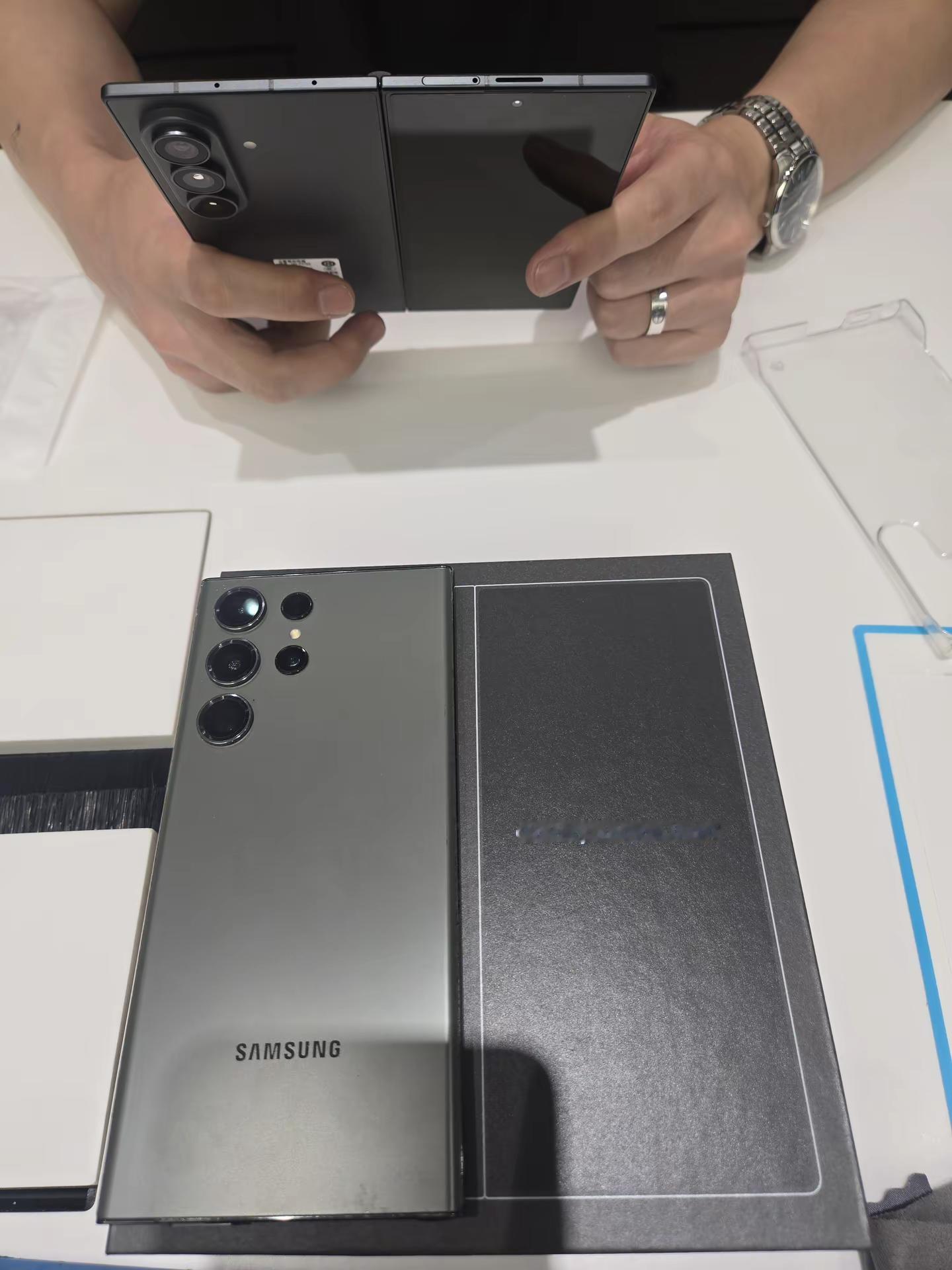 这就是众所周知的小众品牌 三星