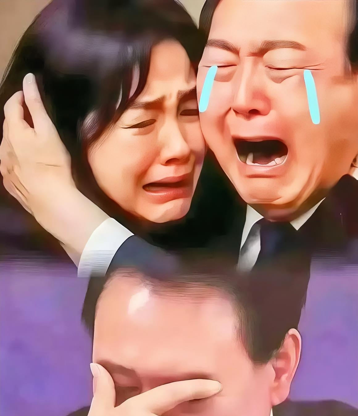 韩国前总统传来消息！

2026年10月7日，据央视新闻、新华社等多家媒体消息，韩国首尔高等法院作出二审宣判：前总统尹锡悦涉嫌违反《政治资金法》一案，改判无罪 。
 
此前一审时，法院认定他免费收受政治掮客提供的民调服务有罪，判处2年有期徒刑；而二审认为，这类民意调查只能算作政治利益，不能直接等同于