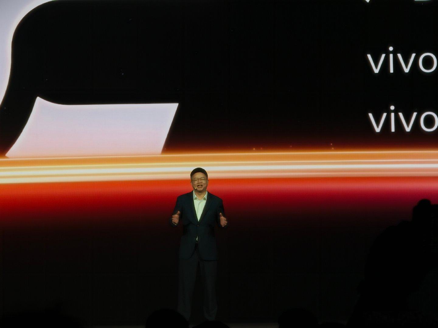 #2026vivo 开发者大会# 周围老师上台了 ​