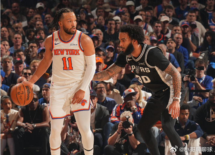 NBA总决赛G3马刺奔赴客场对阵尼克斯，美国总统特朗普到场观战。马刺...