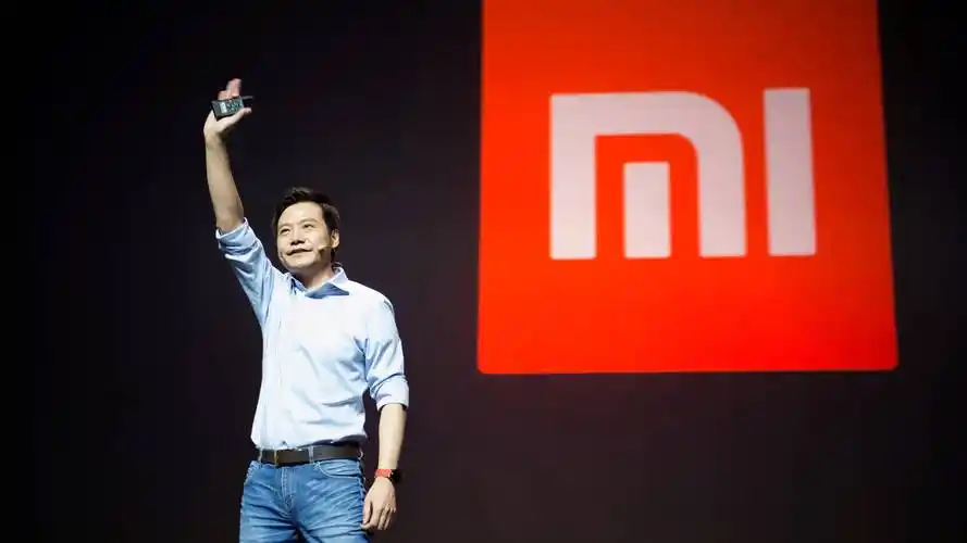 小米迫于米粉的压力，宣布不再与大熊合作！但这件事也告诉我们，批评远比赞...