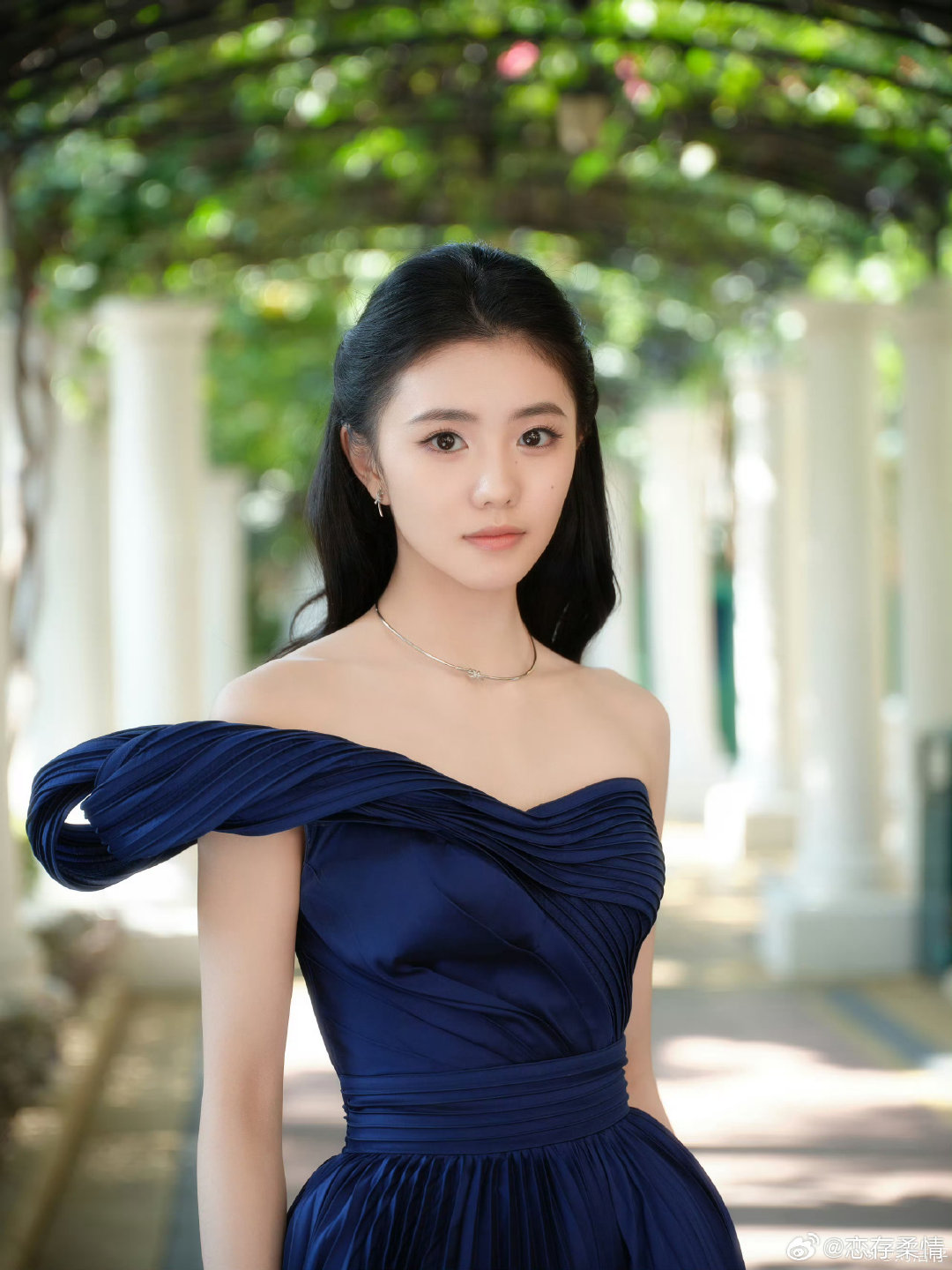 #刘浩存[超话]# 豆豆这次你的身后有我们 ​