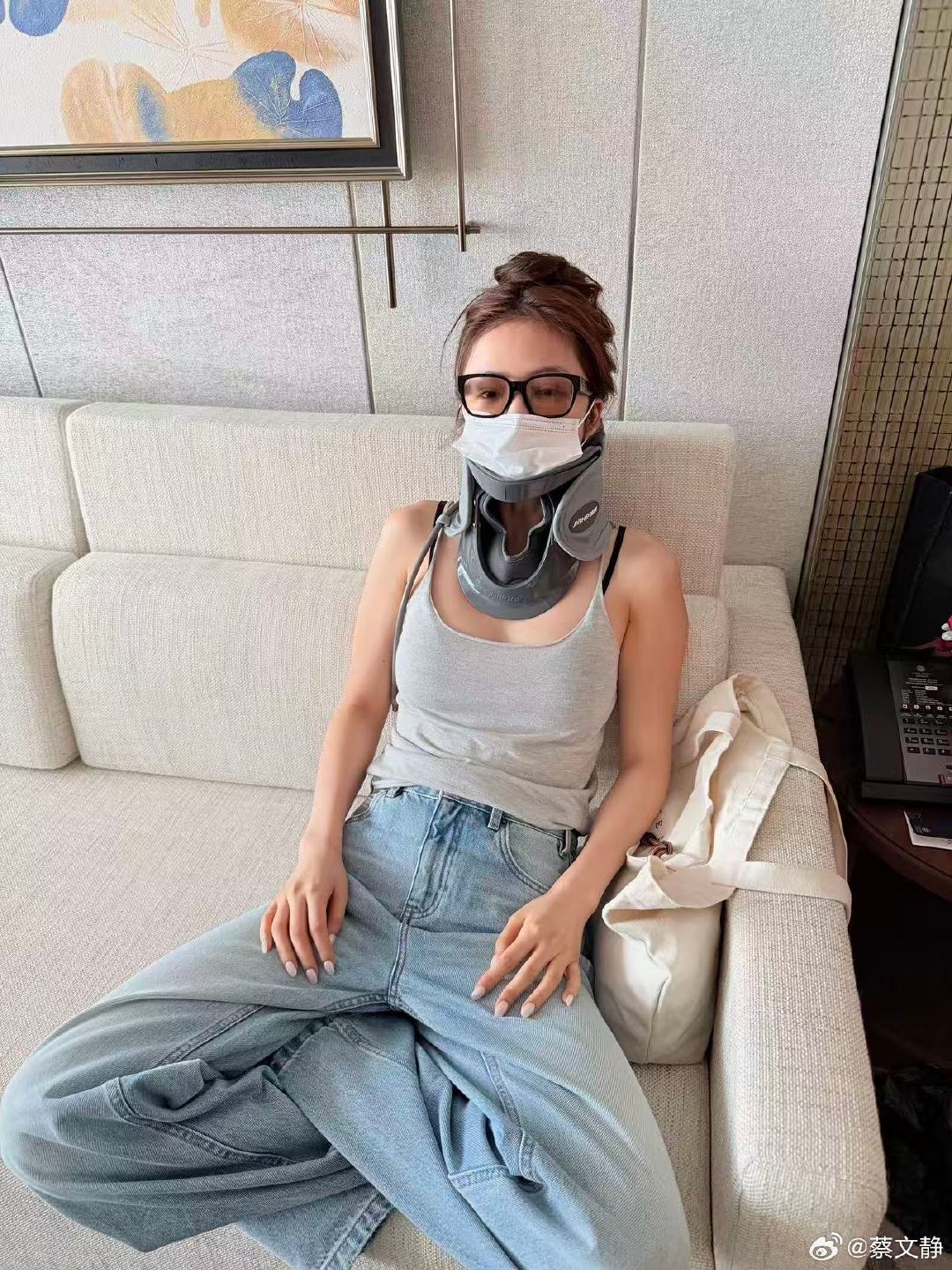 #蔡文静[超话]#  一觉醒来⬇️
江阴还是太舍不得我了🫠哈哈哈 ​