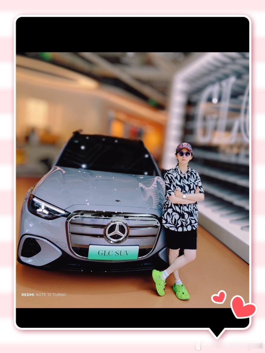 #奔驰# 谁家的车那么酷[哆啦A梦吃惊][赞啊][威武]模特儿[手指比心]造型随便凹[羞嗒嗒]都很酷[鼓掌] ​