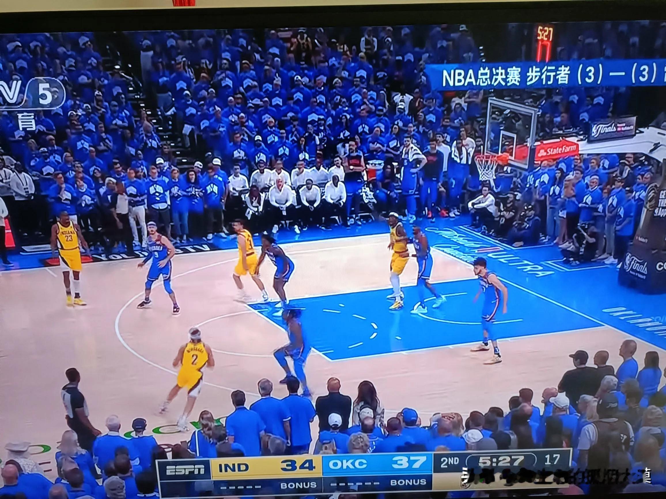 主场又如何 客场又咋的        步行者客场与雷霆抢七决赛正在进行...