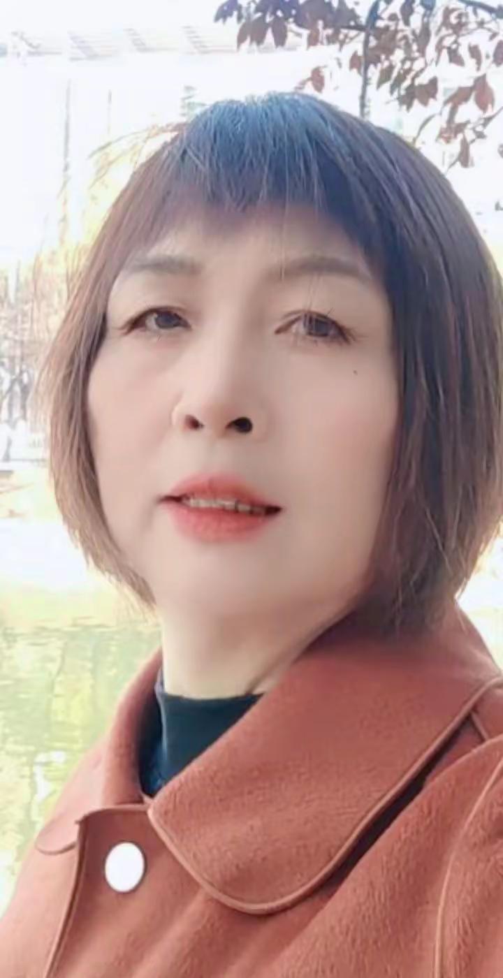 <p>做个情绪稳定的中老年人 <!--{img:0}--></p><i...