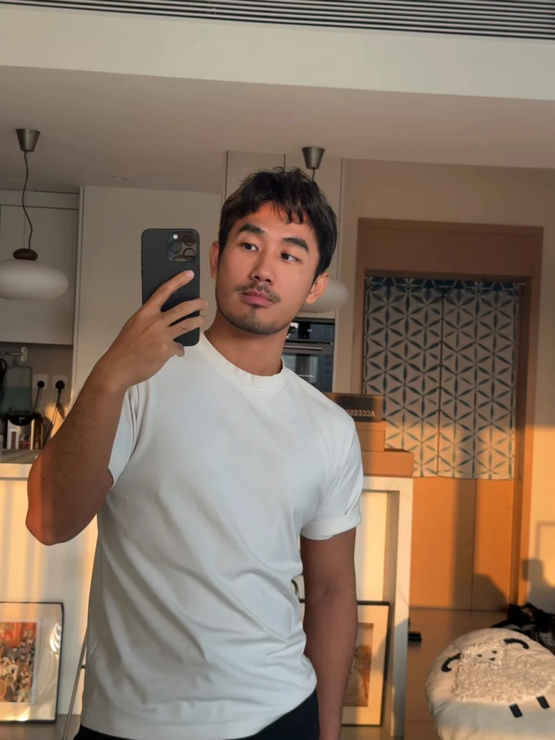各位暂停一下手中的事，恭喜他