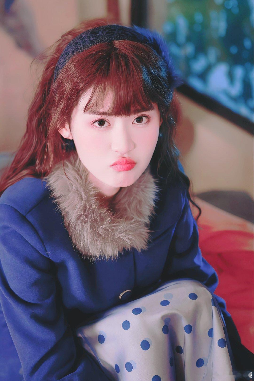 #演员_翟一莹[超话]#  我们一莹就这样萌萌汁#翟一莹##翟一莹[超话]# ​