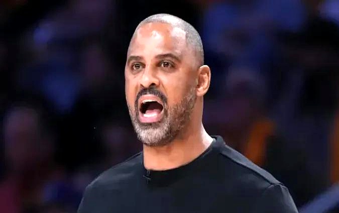 火箭队这球商，真是被森林狼记者说中了……    领先6分，握着球权，比...