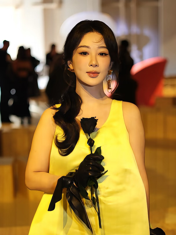 杨紫2027Givenchy大秀💛内场高清首发
