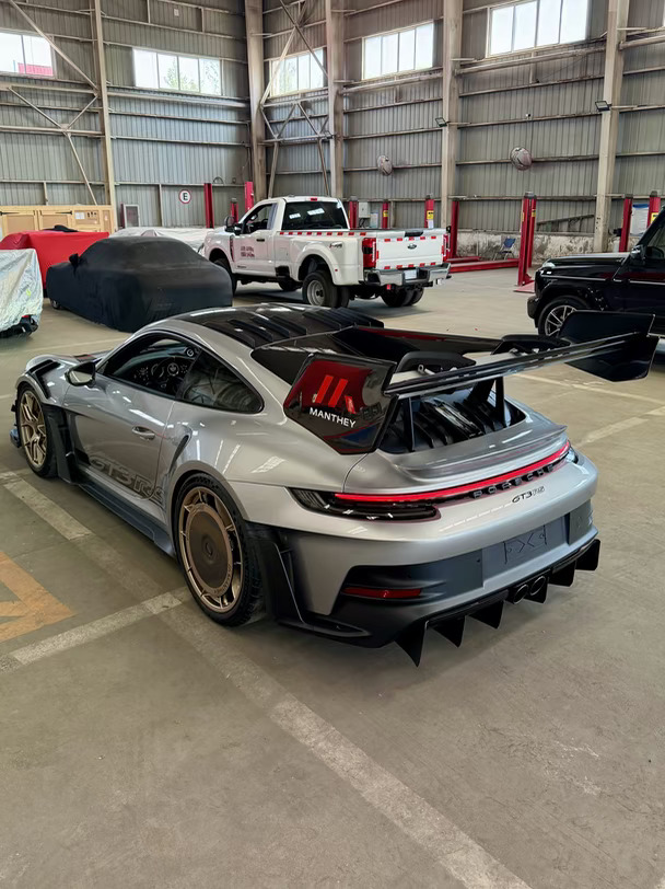 573万提全新保时捷911GT3Rs！全新！现车！配置齐全！
#保时捷 #保时捷911 #保时捷911GT3RS #911GT3RS #适合女生开的车#保时捷992 #梦中情车 #超跑 #保时捷911GT3 #男人的玩具