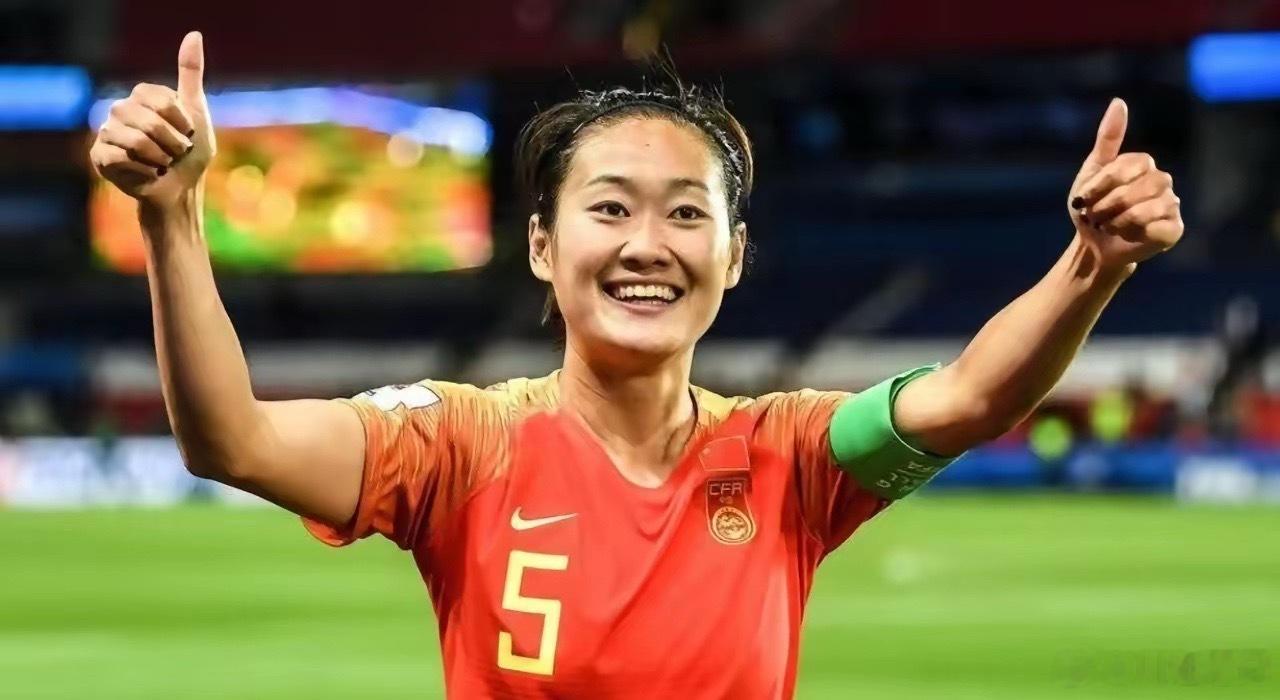 亚运会女足关键战，中国队将与菲律宾争夺小组第一名！
​亚运会女足G组最后一轮，中国女足对阵菲律宾，北京时间9月21日15点开球，这是一场实打实的小组头名争夺战。
​前两场打完，中国1胜1平积4分，菲律宾同样也是4分，两队净胜球咬得很紧，谁赢谁基本锁定小组第一；就算打平，出线问题不大，但淘汰赛 ​