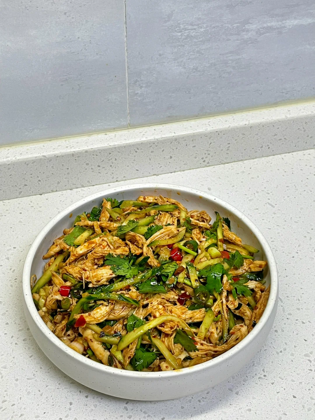 凉拌手撕鸡也太香了，低脂高蛋白吃不胖🤤