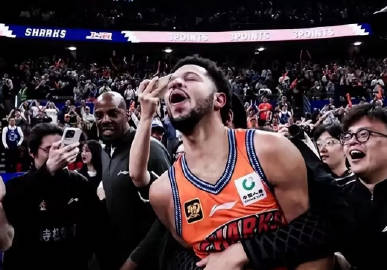 在杨鸣辞职不久，辽宁男篮敲定了签下外援泰勒·哈维的事宜 。不过，他并不...