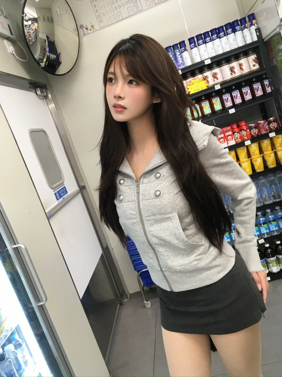 被自己帅晕
