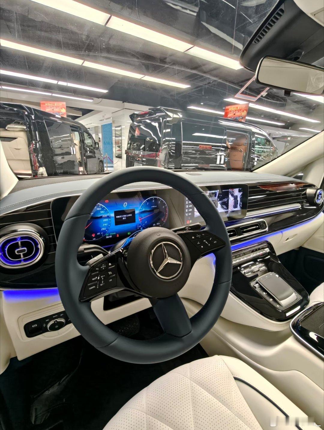 下个任务？

奔驰V300L  PK 比亚迪夏  各种赛？
​
​篮球赛、足球赛、羽毛球赛、乒乓球赛、网球赛、趣味运动联谊会赛？ ​