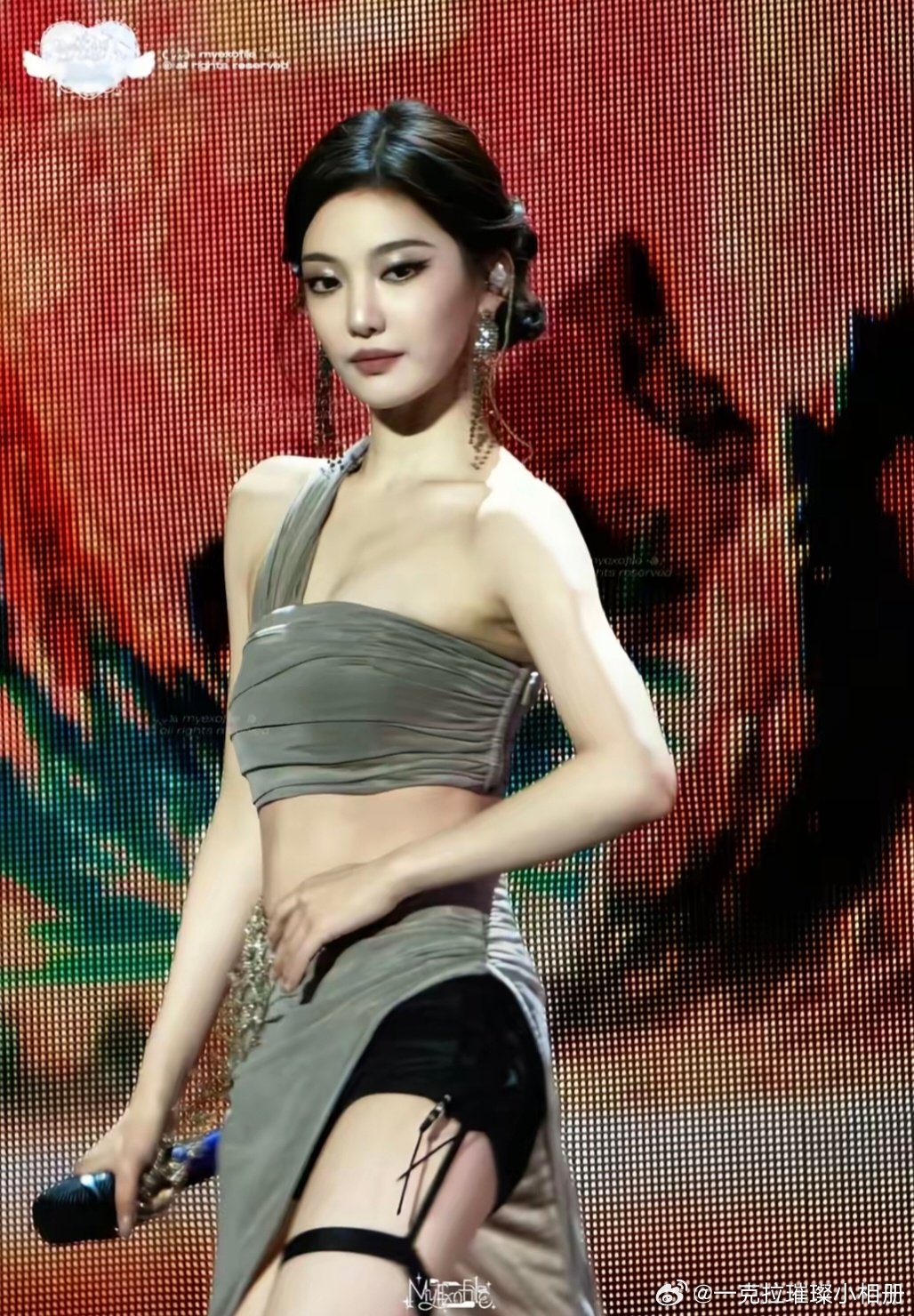 【一克拉】这还是宁艺卓吗怪不得都说她变美了，原生脸就是不一样 ​