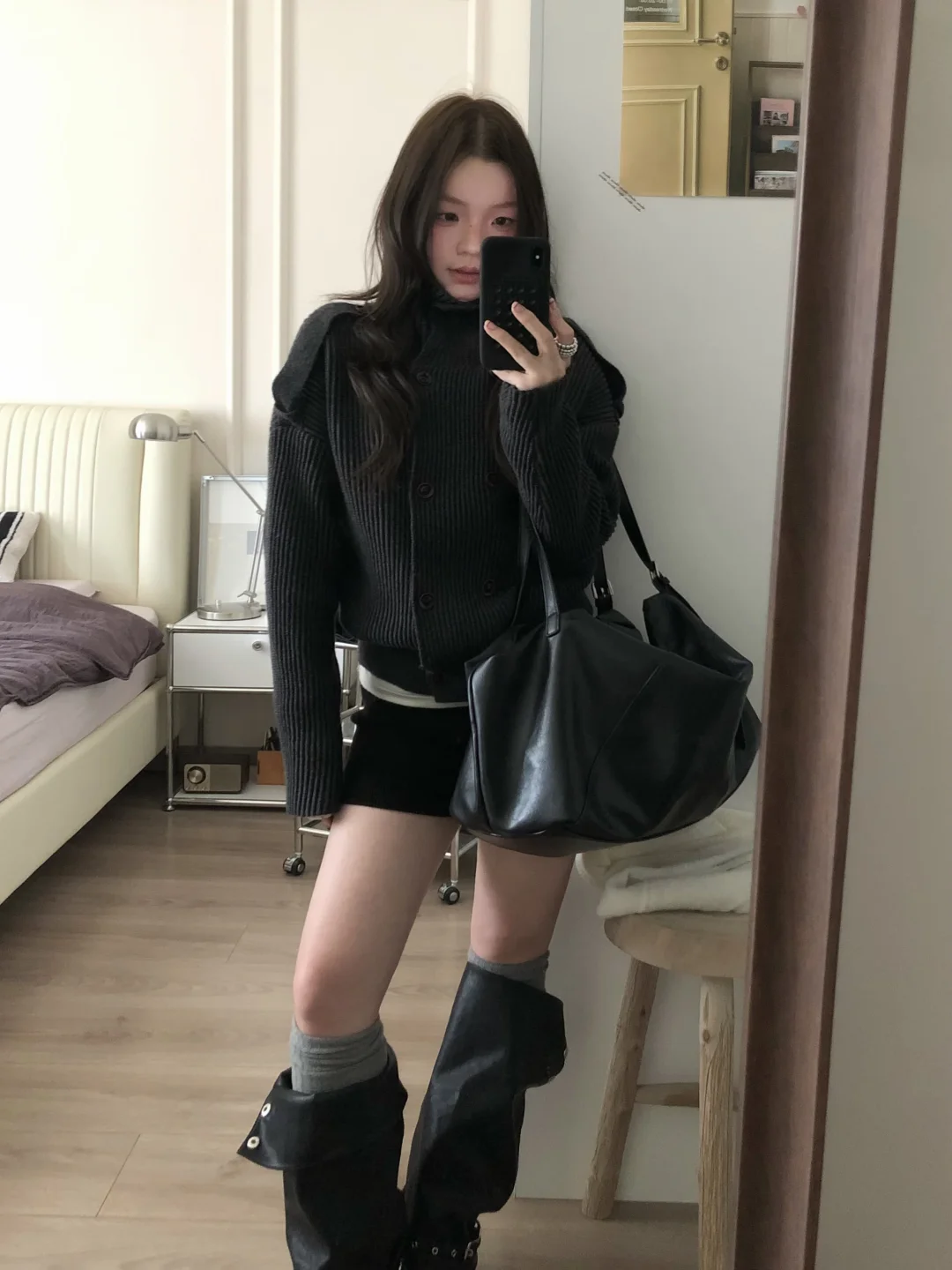 秋天就是要穿毛衣🖤
