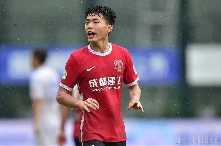 胡荷韬（中国，21岁，边后卫）￼￼￼
攻防均衡，插上助攻积极，回防到位，国内新生代优秀边卫。 ​