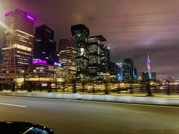 广州的夜，五颜六色