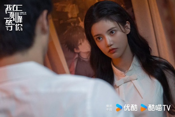 孙珍妮剧集盘点！《十万狂花入梦来》搭档李宏毅，颜值表现不输白鹿
 
浓颜古装美人孙珍妮🔥辨识度超高，凭借《长月烬明》出圈，多部剧备受期待👇

1.《师兄太稳健》🧝‍♀️
敖瑞鹏×孙珍妮｜仙侠轻喜剧
云霄仙子聪慧冷静，苟道修仙男主欢喜搭档，笑点满满
2.《千朵桃花一世开》🌸
张彬彬×孙珍 ​