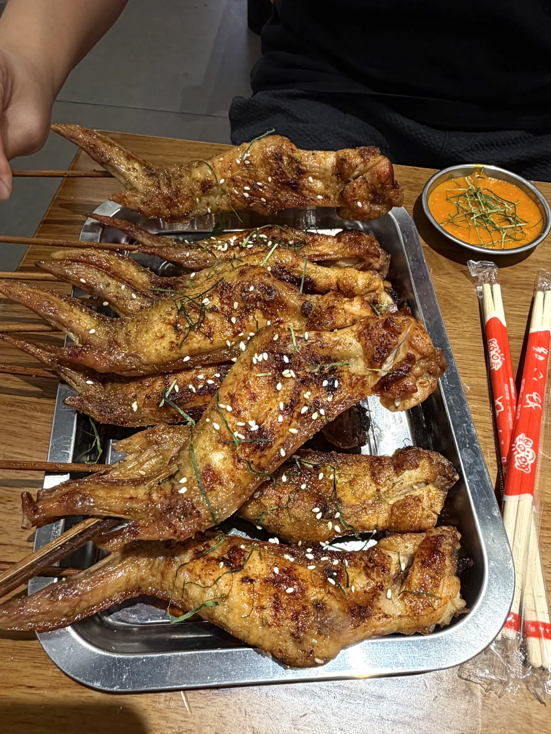 广州夯爆了的脆皮烤鸡中翅！！！