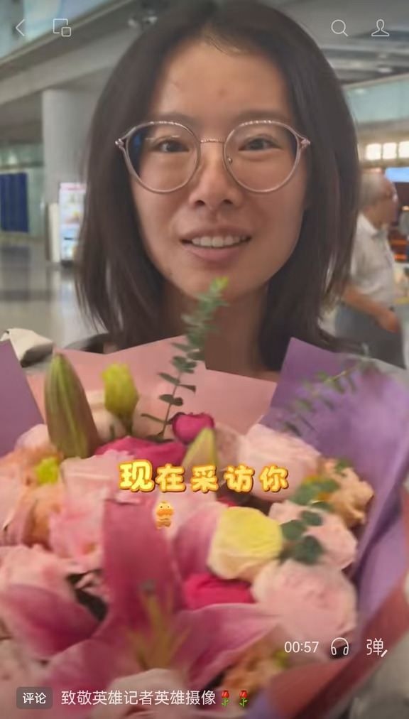勇闯灾区的央视女记者，才30岁