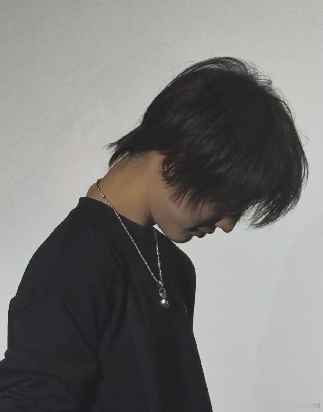 #林秋楠[超话]#  lqn#林秋楠成龙电影周最佳动作新人男演员# 

☆₊⋆행복하고 순조로워야 한다🍮💬⋆*☆
咀嚼這樣一顆酸澀的蘋果是我少女時代做過最叛逆的事情

​