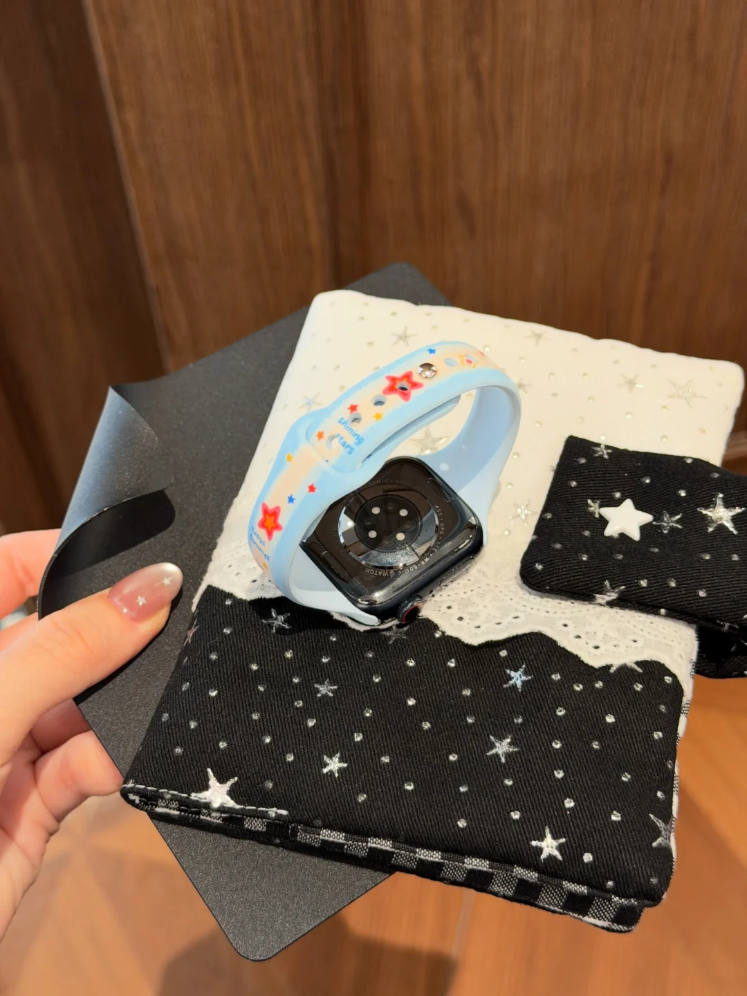 这个古早星星☆₊⁺蓝色控的脑袋一眼就迷住啦