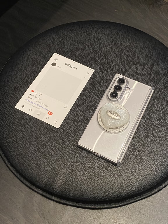 ……好亮！！！三星zfold8ultra双包边磁吸手机壳