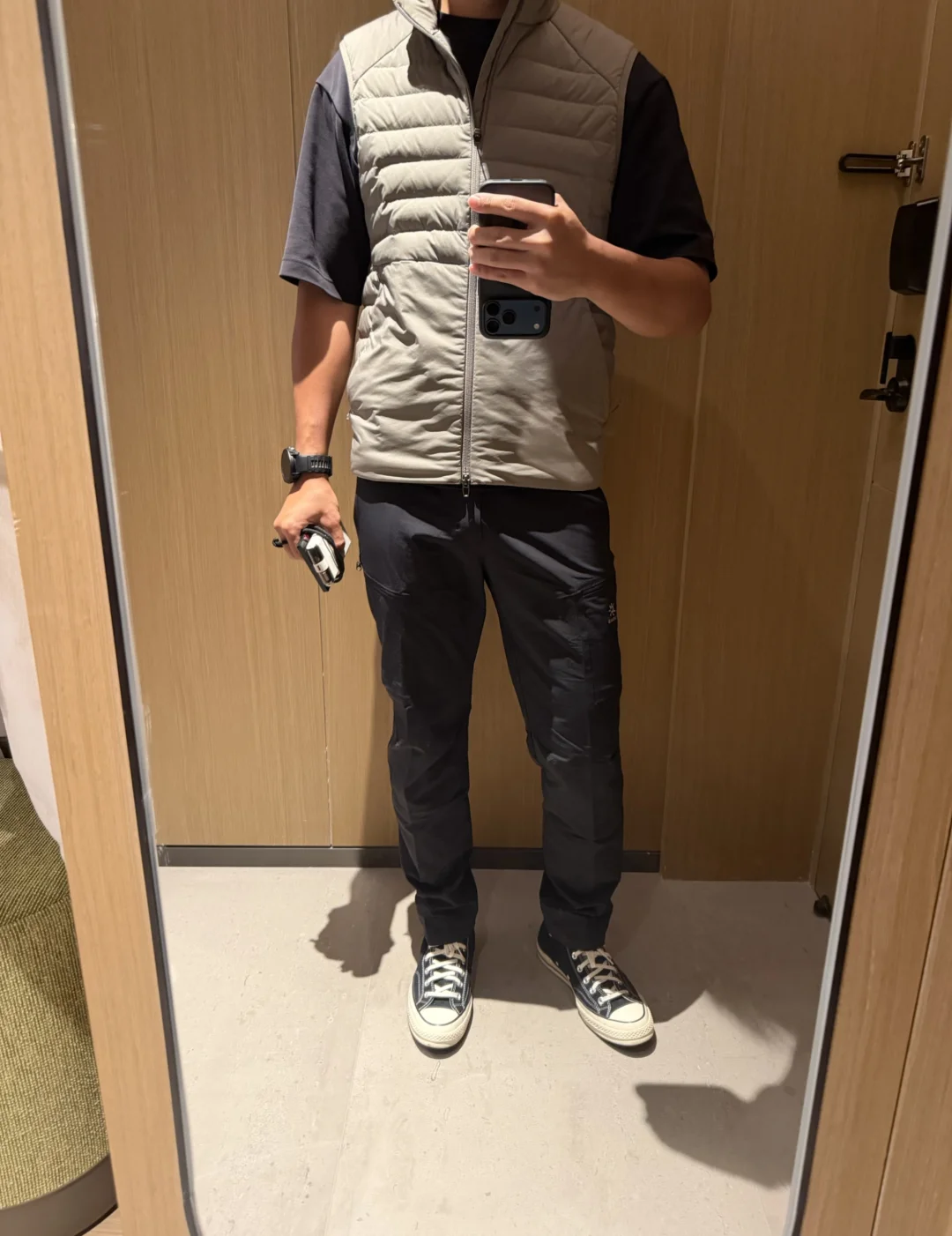 看看你的匡威！