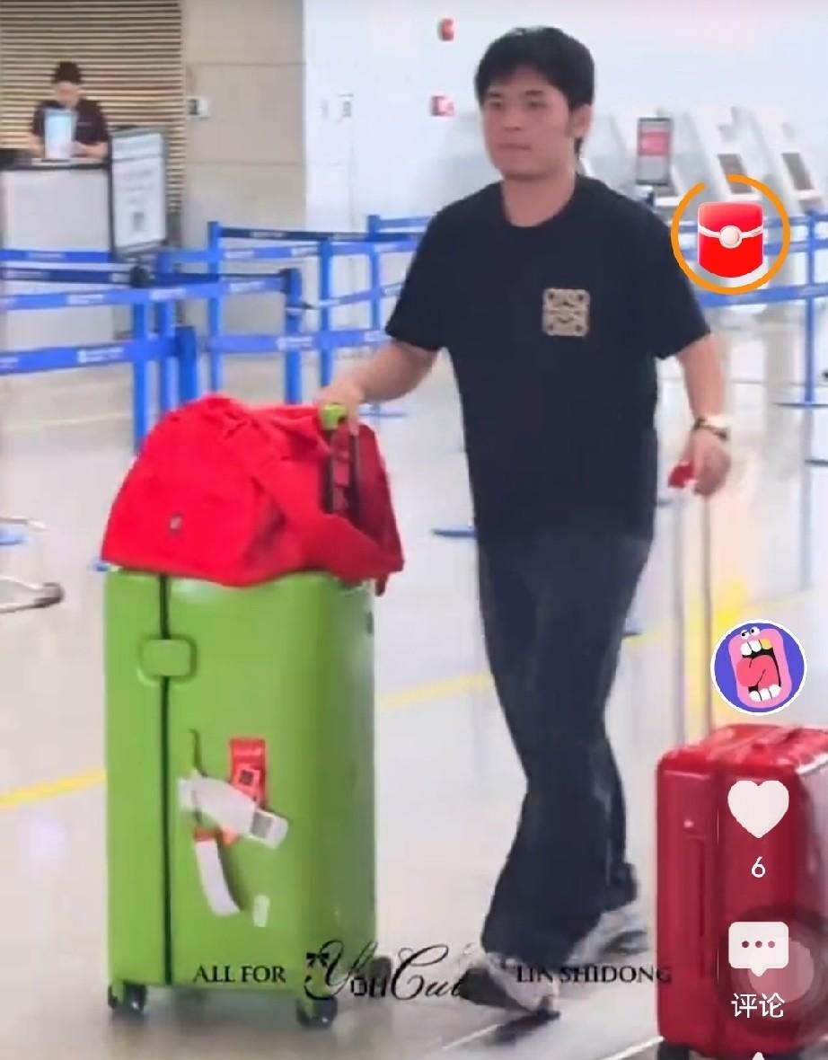 林诗栋封训归来瘦一圈！“结婚三件套”换大红大绿，一人扛起四项