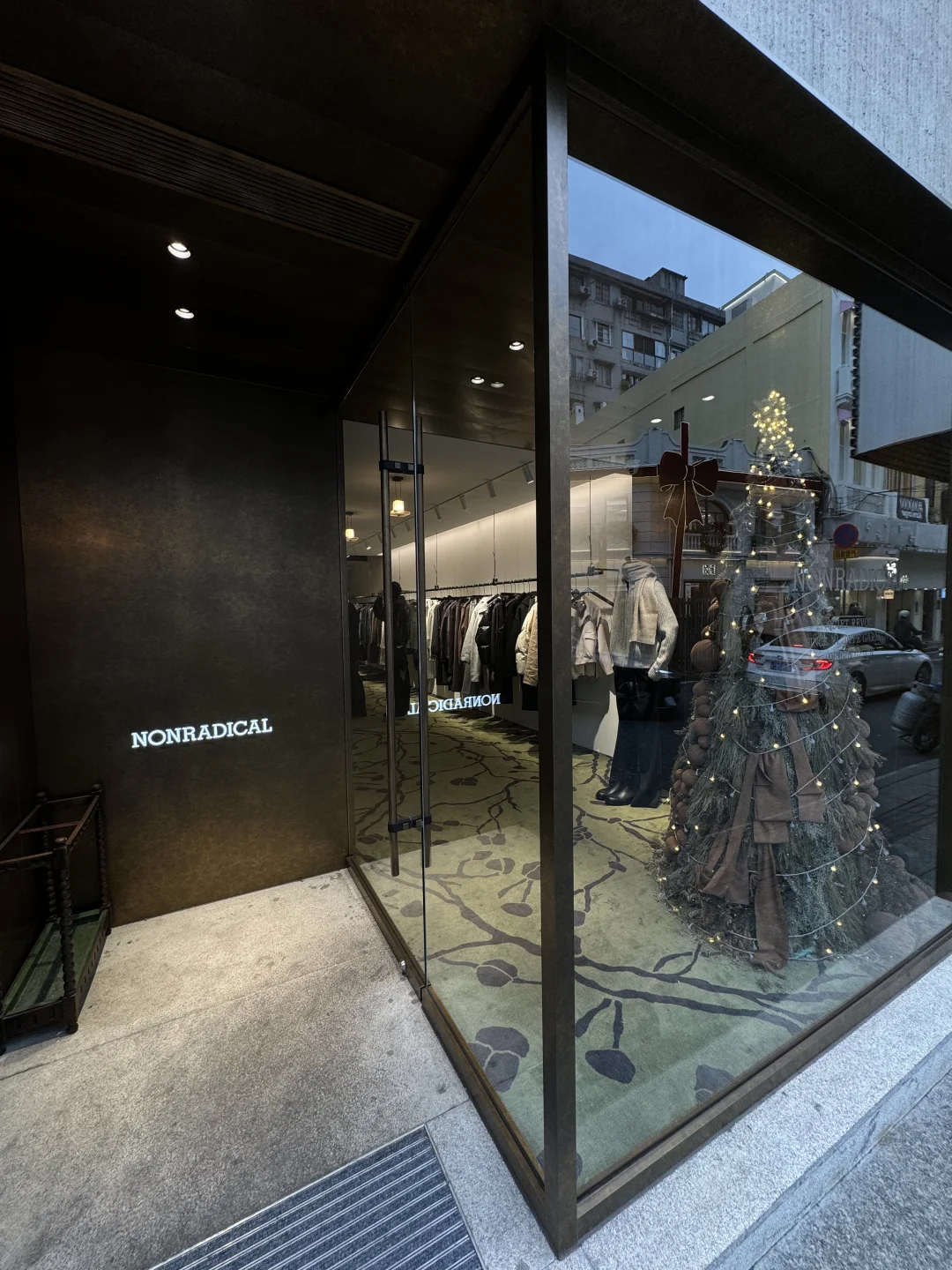 广州！！！不是粤圈太子爷也买得起！！！