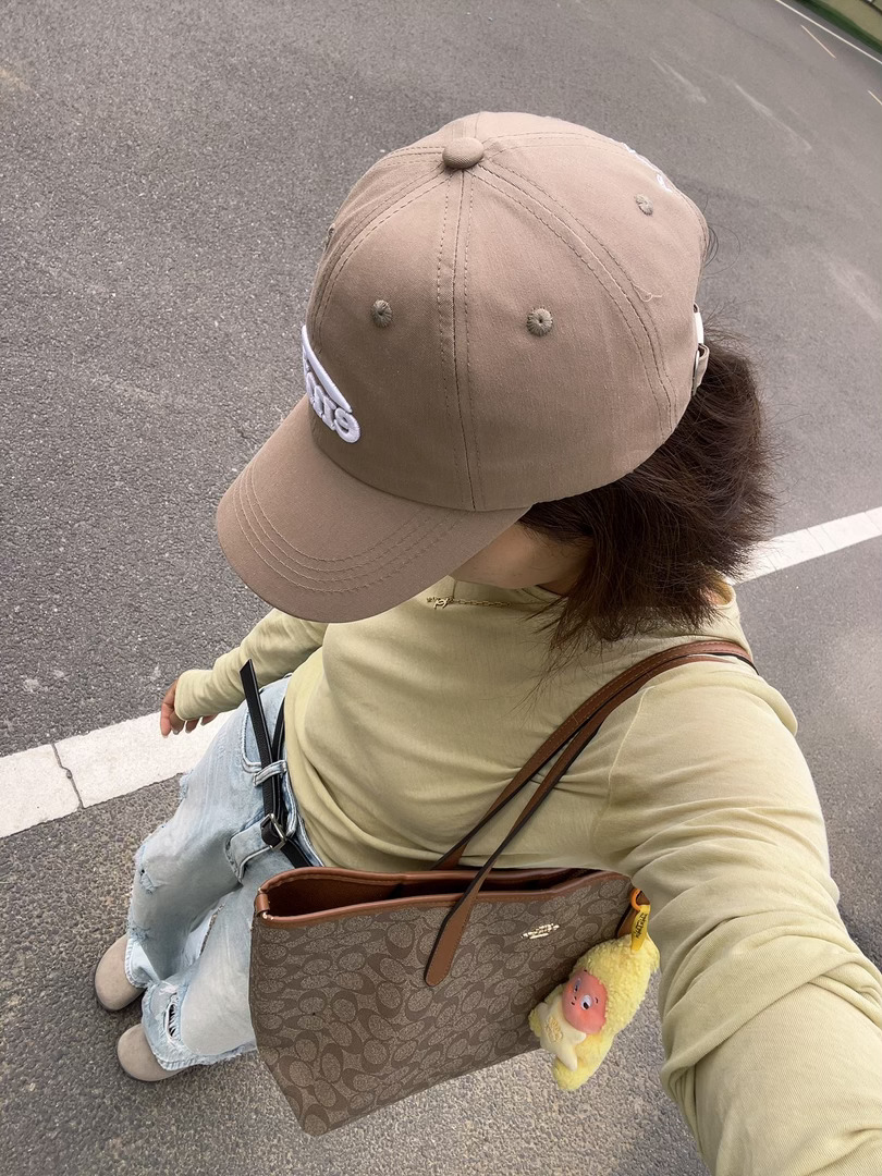 🍊今天的ootd 现在周六都成了最轻松的日子  ​​​