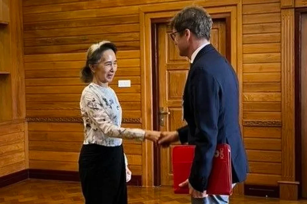 罕见曝光！缅甸军方放出昂山素季照片