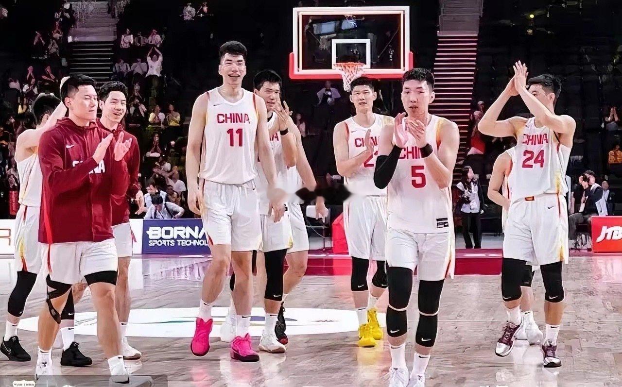 网友曝了！
在九一八这天
中国男篮在亚运会输给日本
而且是大比分落后20分
​回顾1978年以来
中日男篮在亚运会五次交手
中国三胜两负
但从未输的这么惨#中国男篮vs日本男篮# ​