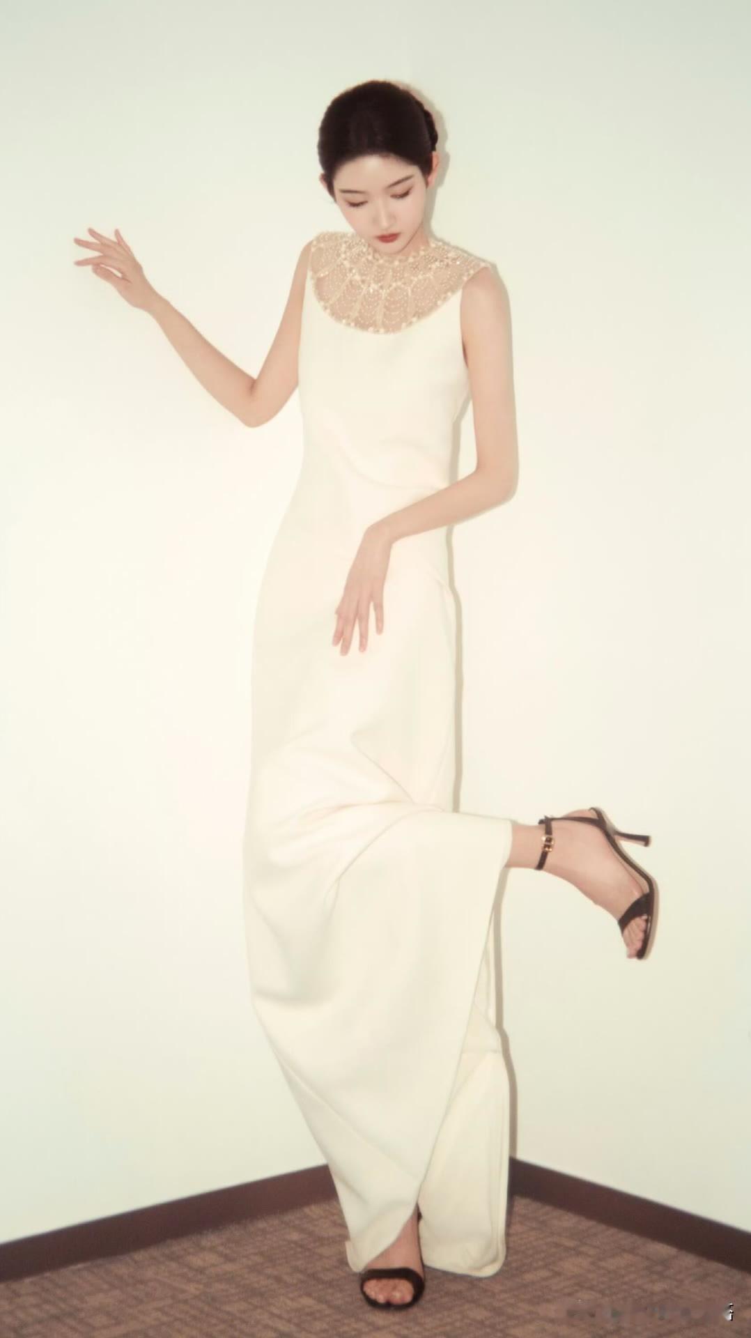 时尚美女，喜欢吗？