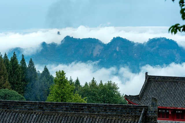 已婚男士的“婚外情诱惑”：不是渣男专属，是人性在“搞事情”   说“有...